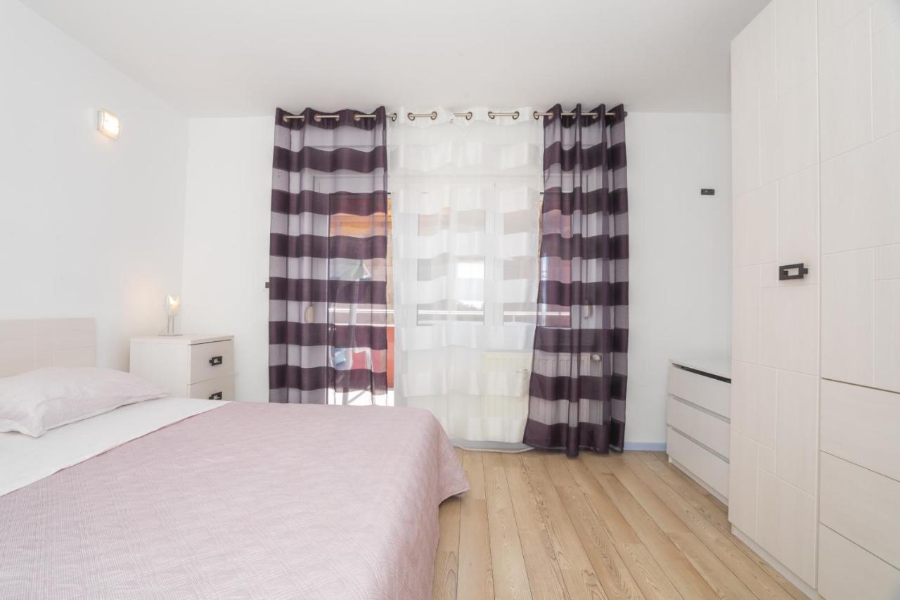 Villa City Center Šibenik Buitenkant foto