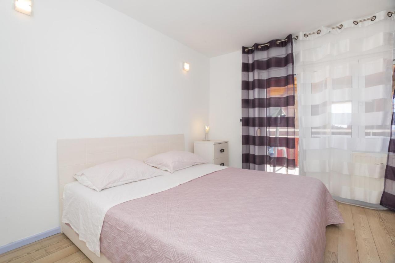 Villa City Center Šibenik Buitenkant foto